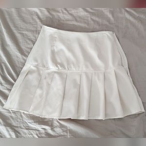 XL white schoolgirl skirt